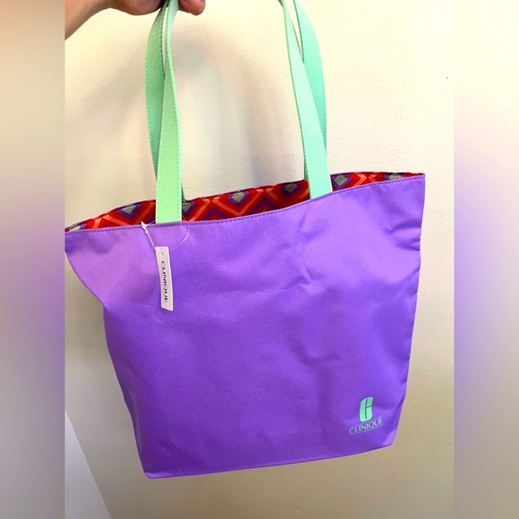 Clinique Vibrant Purple and Green Tote Bag with Minimalist Design - Picture 2 of 7
